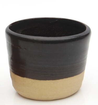 SARA ENGOBES VITREOUS  MID FIRE BLACK