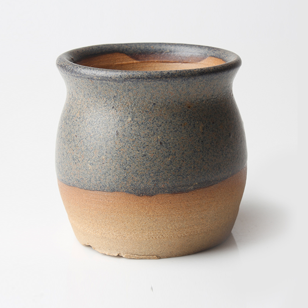 Sara Mid Fire Matt Textured Black Stoneware A52 /14