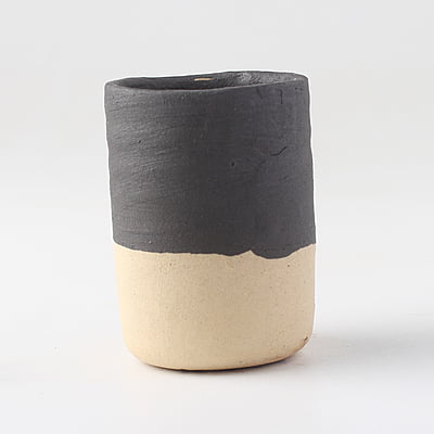 Sara Engobes Matte Black OX ENG29 Sara Engobes Matte Black OX ENG29