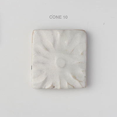 Sara Semi Transparent Underglaze White SUG01 Sara Semi Transparent Underglaze White SUG01