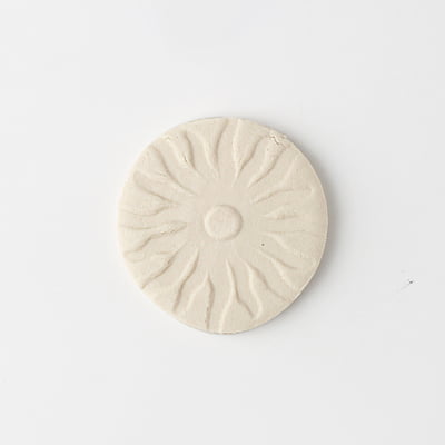 Sara Clay Mid Fire Transparent Porcelain - T6 Sara Clay Mid Fire Transparent Porcelain - T6